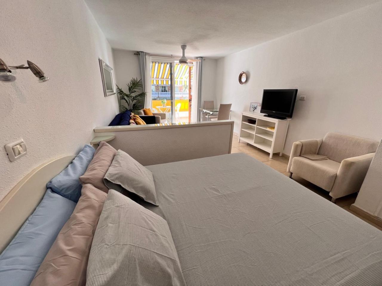 Seafront New Modern Apartment Playa de las Americas  Bagian luar foto